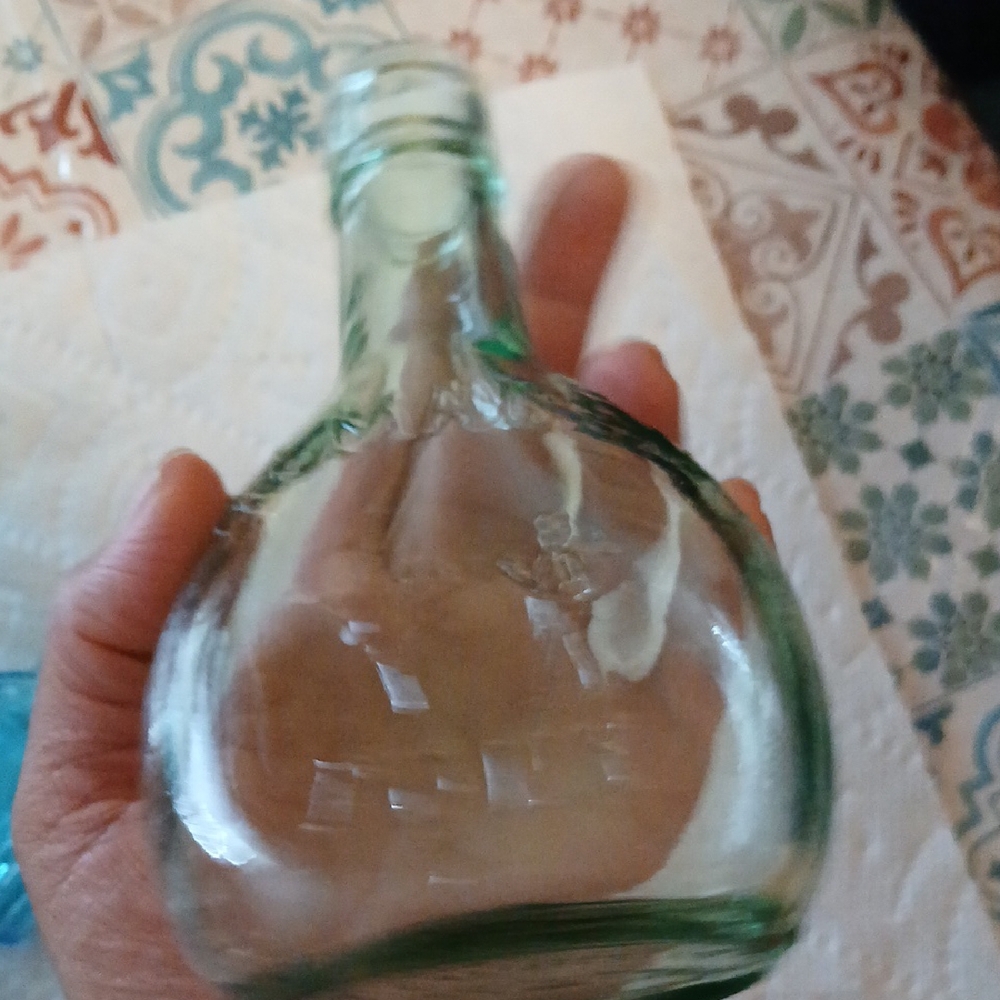 Elegant Glass Bottle Set - Blue and Green - Picture 9 of 13